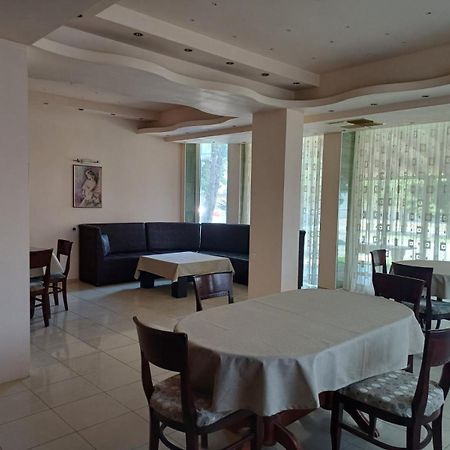 Интернационал Hotel Kulata Ngoại thất bức ảnh
