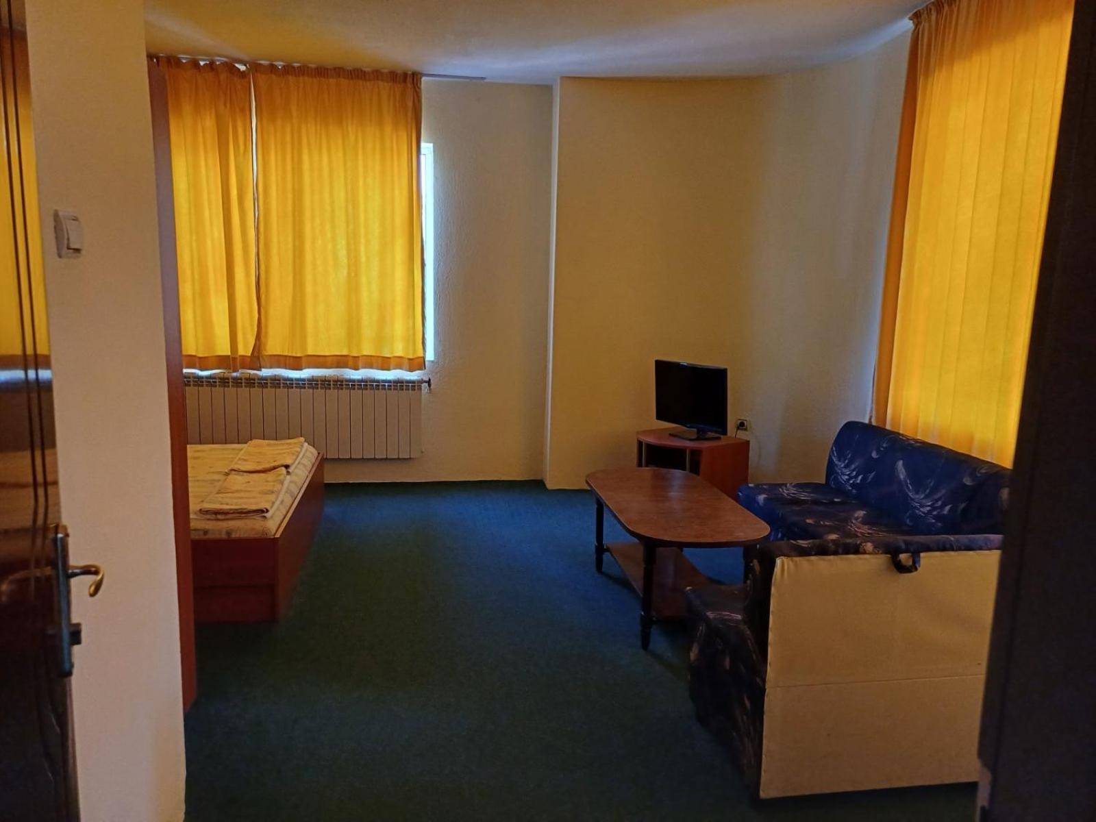 Интернационал Hotel Kulata Ngoại thất bức ảnh