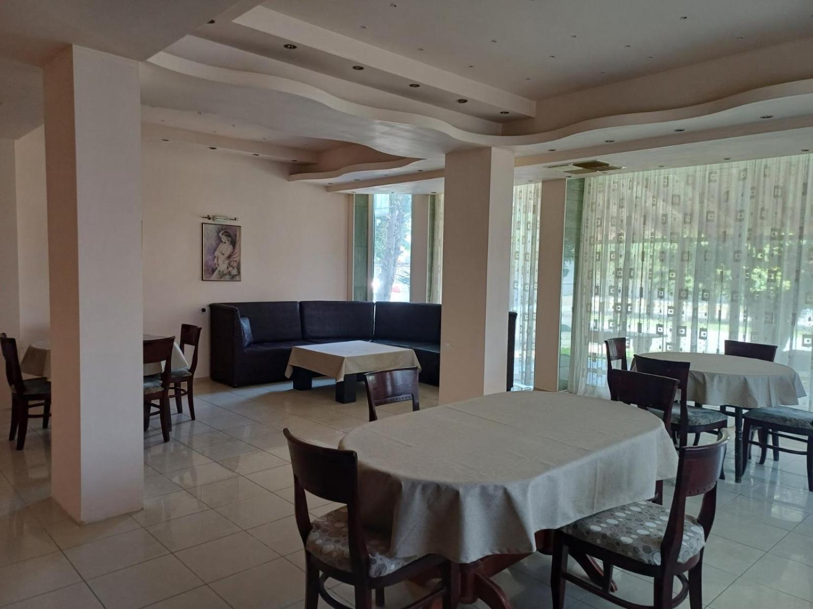 Интернационал Hotel Kulata Ngoại thất bức ảnh